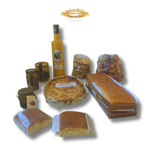 Cargar imagen en el visor de la galería, Pack Gran Gourmet Pasiego Etelvina listo para envío con sobaos pasiegos, quesada pasiega, anchoas de Santoña, crema de orujo y productos artesanos de Cantabria.