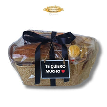 Cargar imagen en el visor de la galería, Cesta Pack Madre Top cesta premium Día de la Madre con sobaos, quesada y dulces artesanos de Cantabria