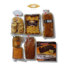 Cargar imagen en el visor de la galería, Pack Momentos Especiales con productos artesanales gourmet de Cantabria: sobaos pasiegos, quesada pasiega, corbatas de Unquera y miel natural del Brezo.