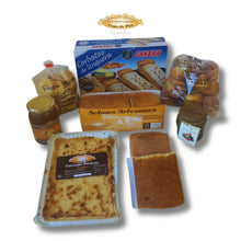 Cargar imagen en el visor de la galería, Pack regalo gastronómico de Cantabria con sobaos pasiegos artesanos, quesada pasiega y dulces tradicionales.