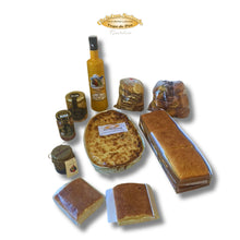 Cargar imagen en el visor de la galería, Pack Gran Gourmet Pasiego con productos artesanos de Cantabria: sobaos pasiegos, quesada pasiega, anchoas, bonito, crema de orujo y dulces tradicionales.
