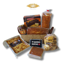 Cargar imagen en el visor de la galería, Pack Madre Top cesta premium Día de la Madre con sobaos, quesada y dulces artesanos de Cantabria
